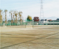 施設紹介　テニスコート(西側)